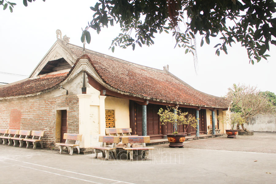 Vẻ đẹp kiến trúc và lễ hội đình Đông Trụ