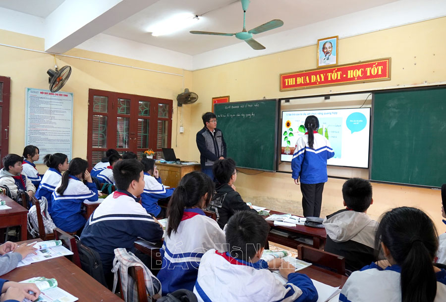 Ngành Giáo dục Lý Nhân ứng dụng công nghệ thông tin trong quản lý và giảng dạy