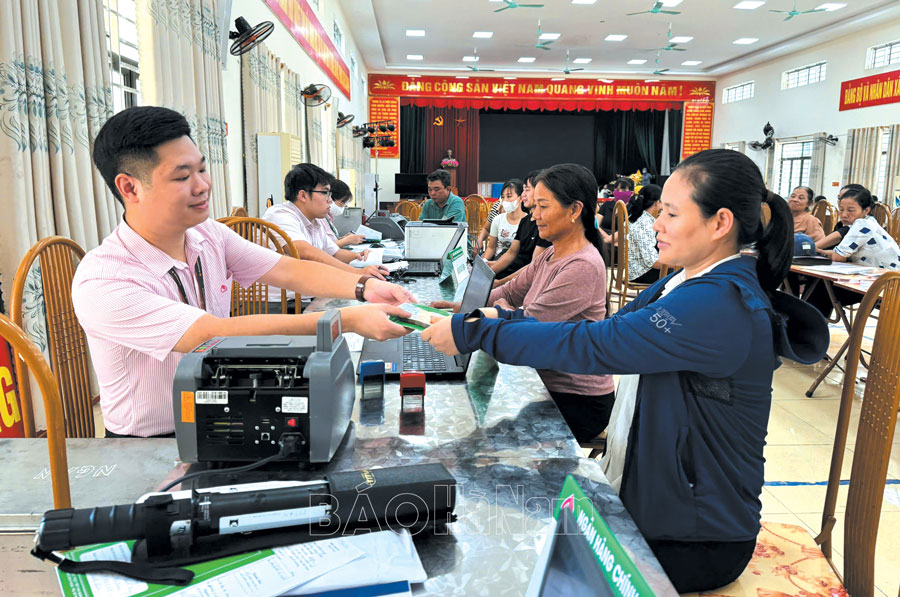 Sửa đổi, bổ sung một số quy định chuẩn nghèo đa chiều giai đoạn 2021 - 2025