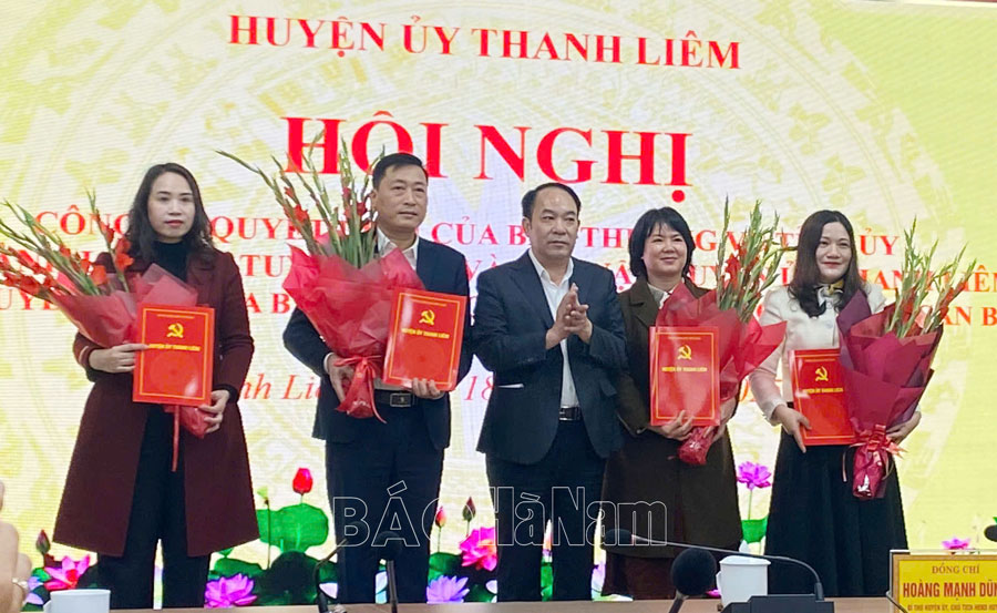 Sắp xếp, tinh gọn tổ chức bộ máy, cán bộ ở Thanh Liêm