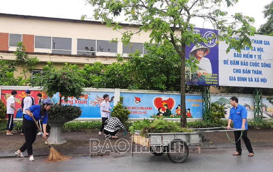 Tuổi trẻ Bình Mỹ gắn hoạt động tình nguyện với làm theo Bác