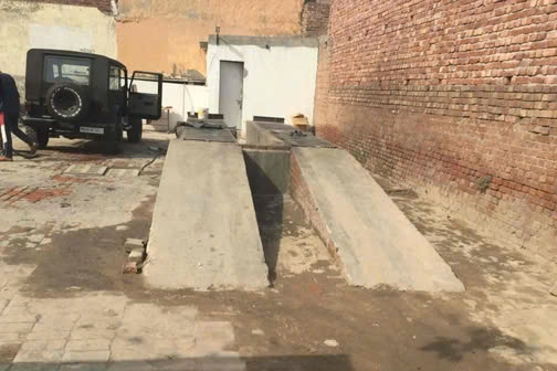 Kinh nghiệm lái xe vào chỗ hẹp, bãi rửa xe để tránh va quệt, vọt ga