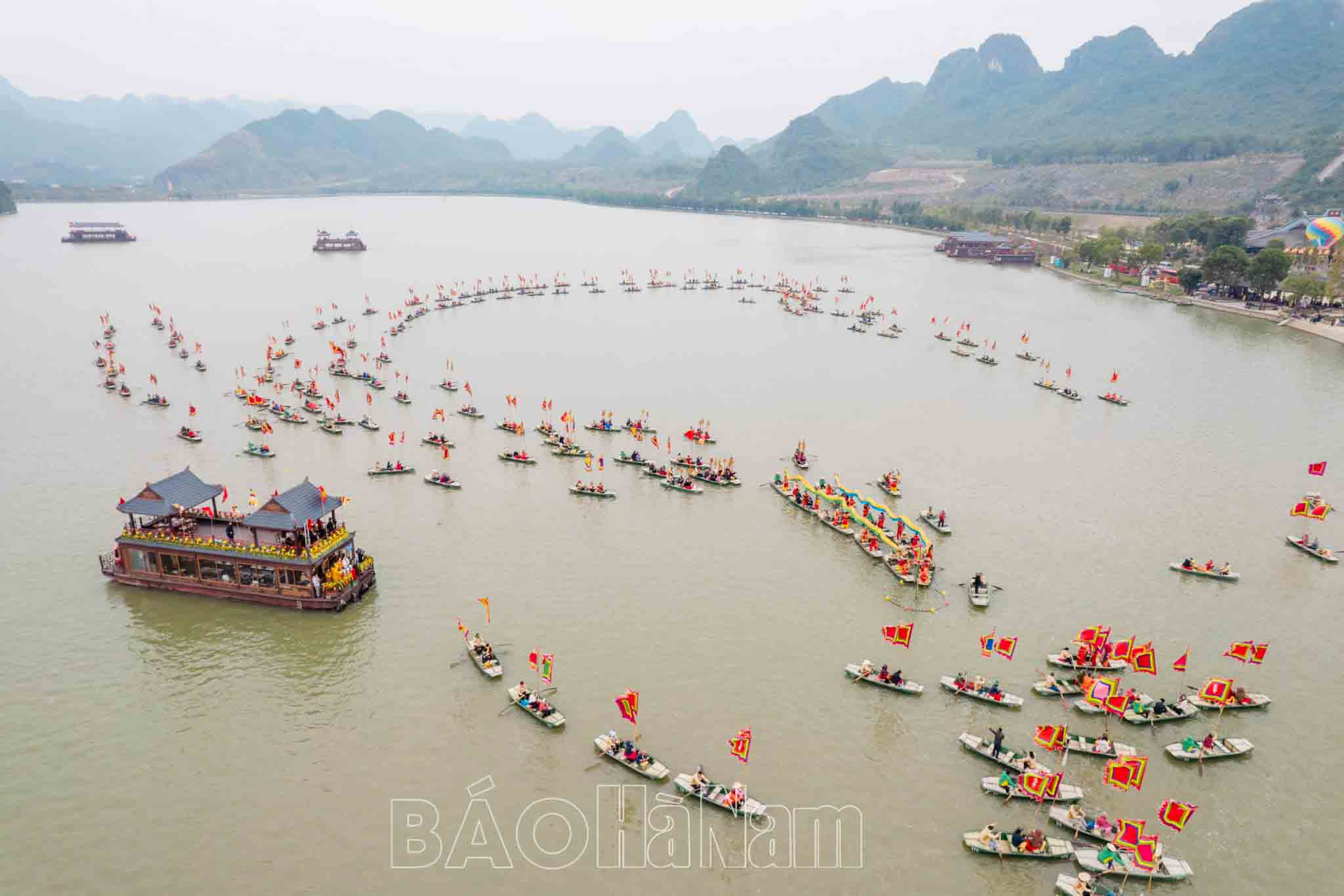 Thúc đẩy phát triển du lịch, bảo đảm thực hiện tốc độ tăng trưởng kinh tế hai con số