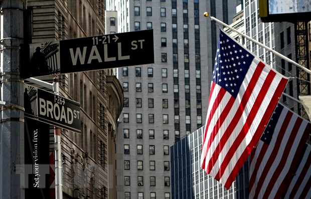 Phố Wall: Thất vọng đến vỡ òa và trở lại lo lắng trước thuế quan đối ứng của Tổng thống Trump