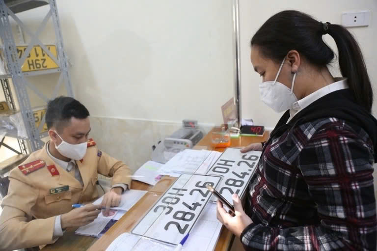 Các trường hợp phải đổi chứng nhận đăng ký xe và biển số xe