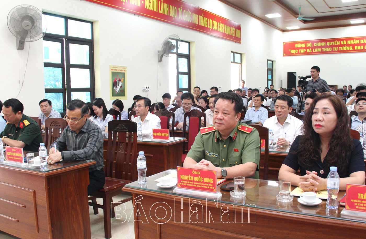 Đoàn ĐBQH tỉnh Hà Nam tiếp xúc cử tri các xã Tiến Thắng, Nhân Mỹ, Nhân Thịnh