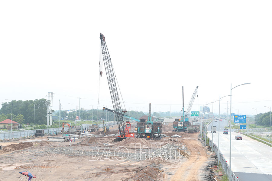 Rà soát, cập nhật các dự án, công trình khởi công, khánh thành nhân dịp kỷ niệm 50 năm ngày Giải phóng miền Nam, thống nhất đất nước