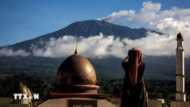 Indonesia: Núi lửa Marapi phun tro bụi cao hơn 1.000m