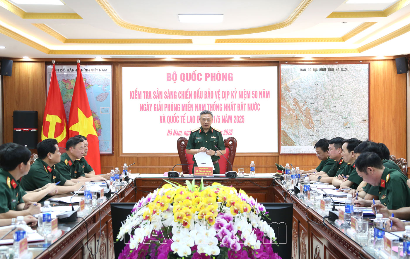 Đoàn công tác của Bộ Quốc phòng kiểm tra công tác sẵn sàng chiến đấu tại Bộ CHQS tỉnh