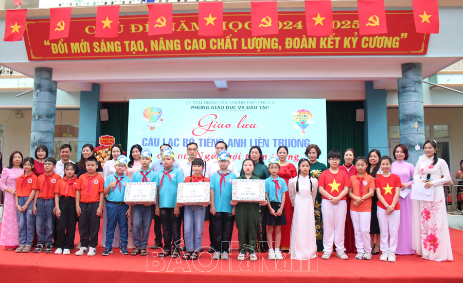 Phòng Giáo dục và Đào tạo Phủ Lý tổ chức giao lưu Câu lạc bộ tiếng Anh liên trường năm học 2024 - 2025