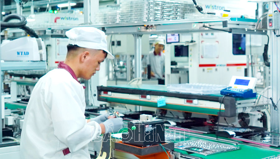 Chấn chỉnh kỷ cương, tăng cường trách nhiệm, tạo lập môi trường đầu tư kinh doanh thuận lợi cho doanh nghiệp