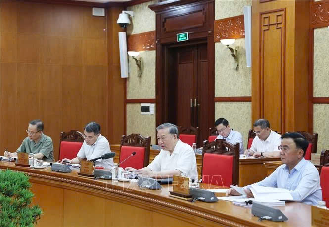 Tổng Bí thư Tô Lâm chủ trì cuộc họp về việc lấy ý kiến nhân dân sửa đổi Hiến pháp 2013