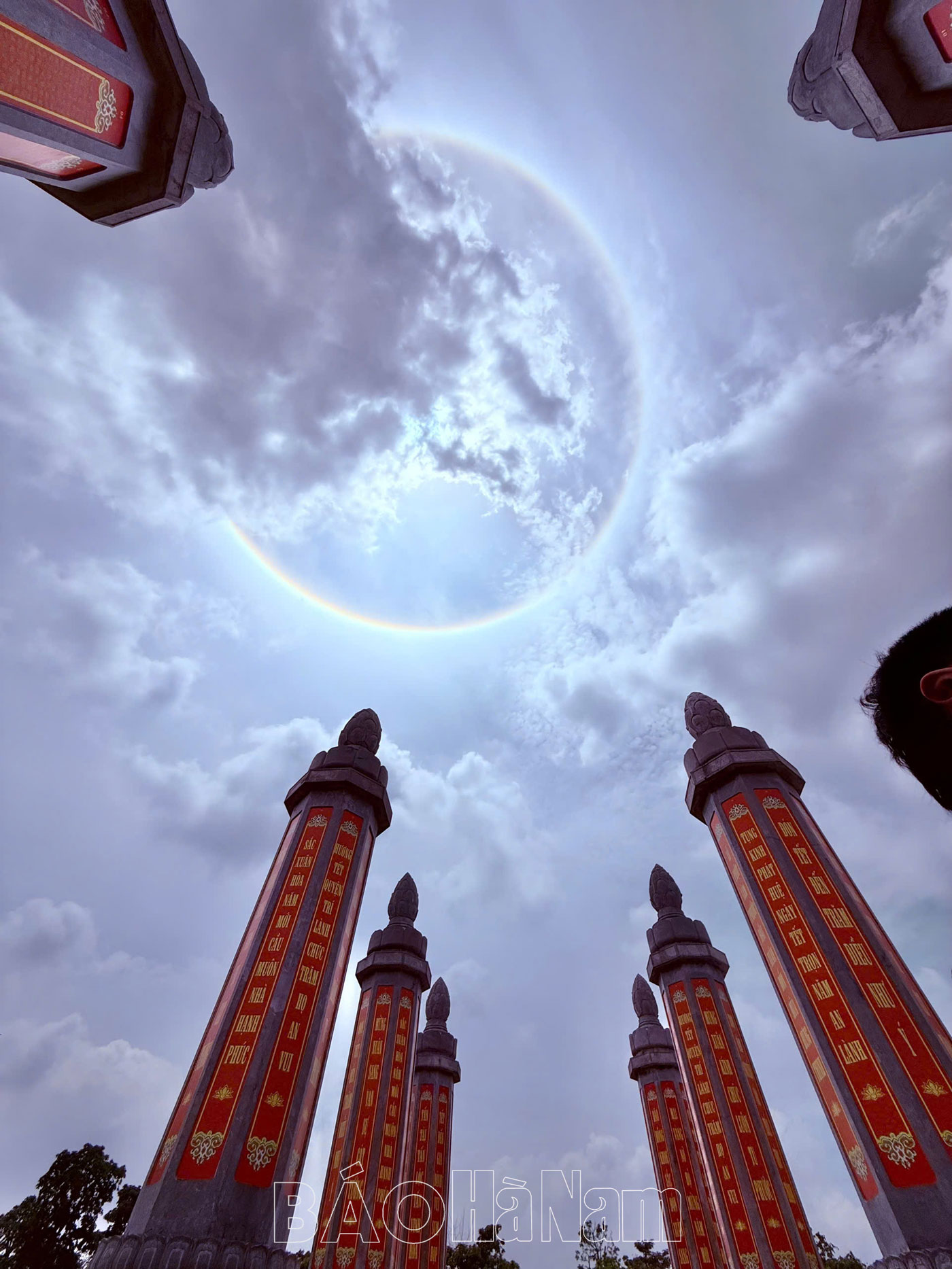 Hào quang mặt trời xuất hiện tại Hà Nam trước ngày cung rước, tôn trí xá lợi Đức Phật