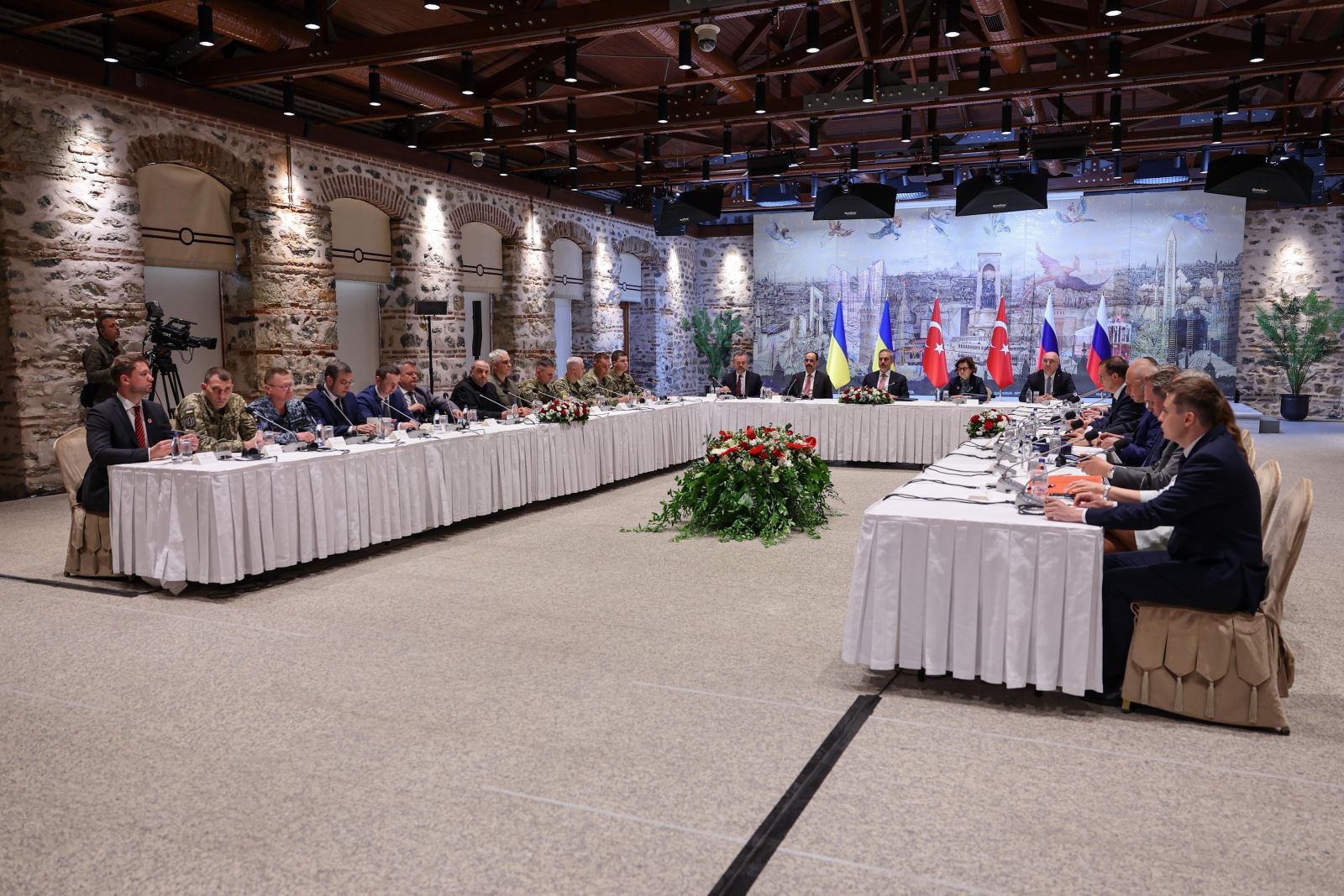 Hoà đàm Nga-Ukraine ở Istanbul kết thúc và những điều cần biết