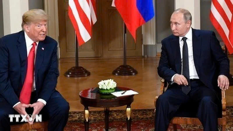 Lãnh đạo Nga-Mỹ điện đàm thảo luận giải pháp chấm dứt xung đột Ukraine