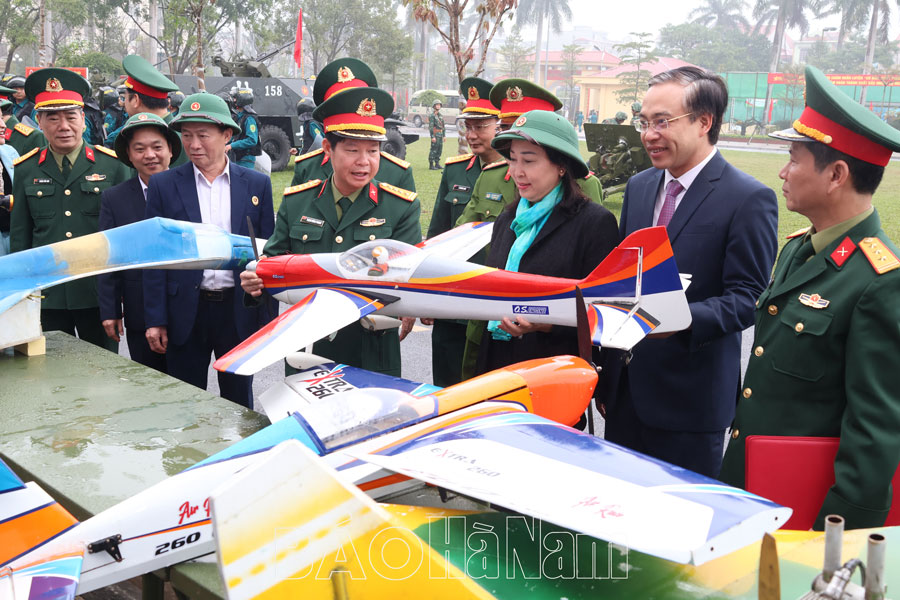 Bộ CHQS tỉnh đẩy mạnh ứng dụng khoa học công nghệ trong huấn luyện