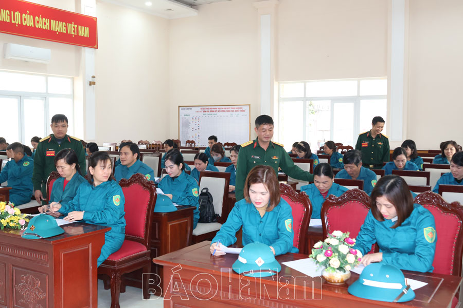 Duy trì nền nếp công tác giáo dục chính trị, tư tưởng trong lực lượng vũ trang