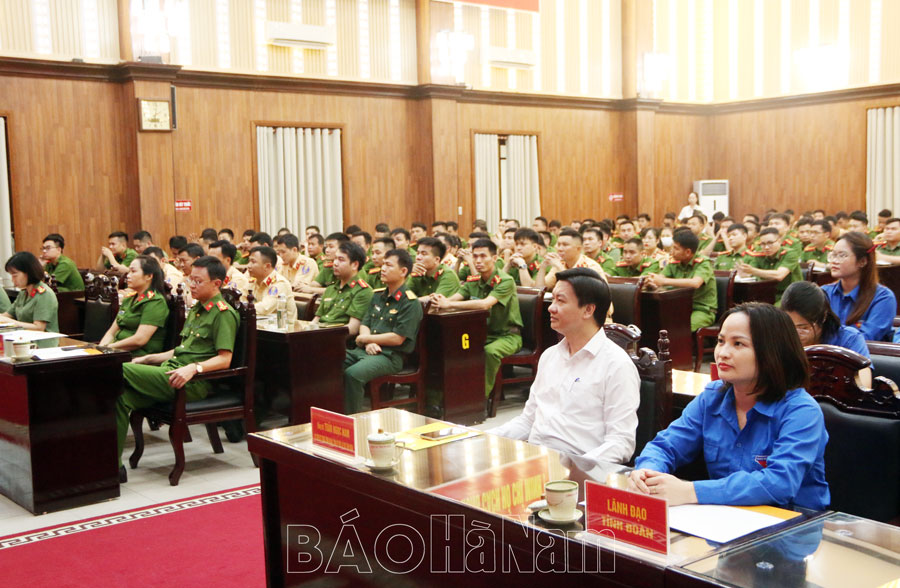 Hơn 200 cán bộ đoàn được trang bị kỹ năng công tác cứu nạn, cứu hộ và  phòng chống đuối nước