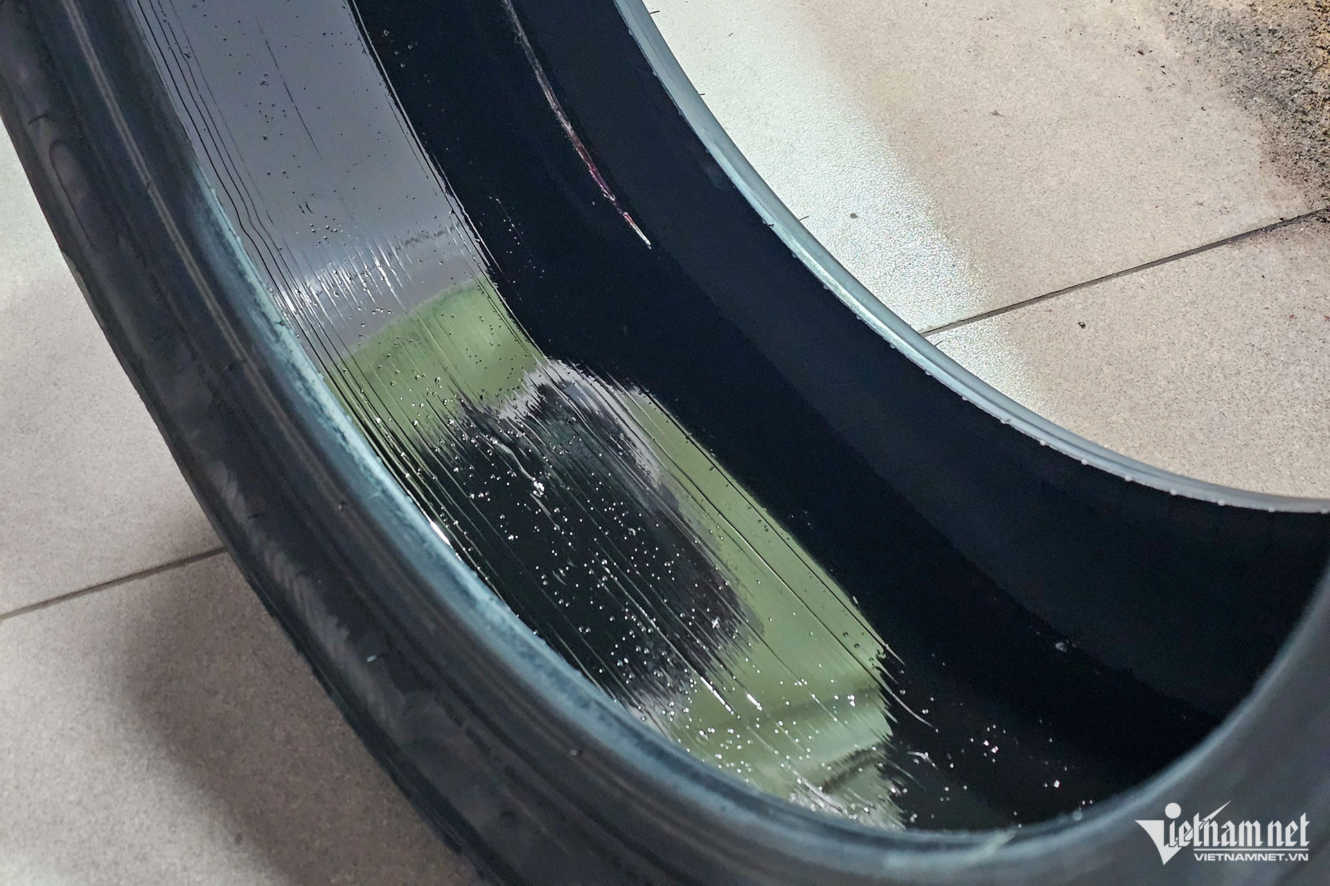 Tráng keo chống đinh cho lốp xe: Giải pháp 'thần thánh' hay chỉ là lời đồn?