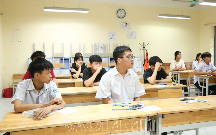 Trường THCS & THPT Nguyễn Tất Thành tổ chức thi tuyển sinh lớp 10 năm học 2025- 2026