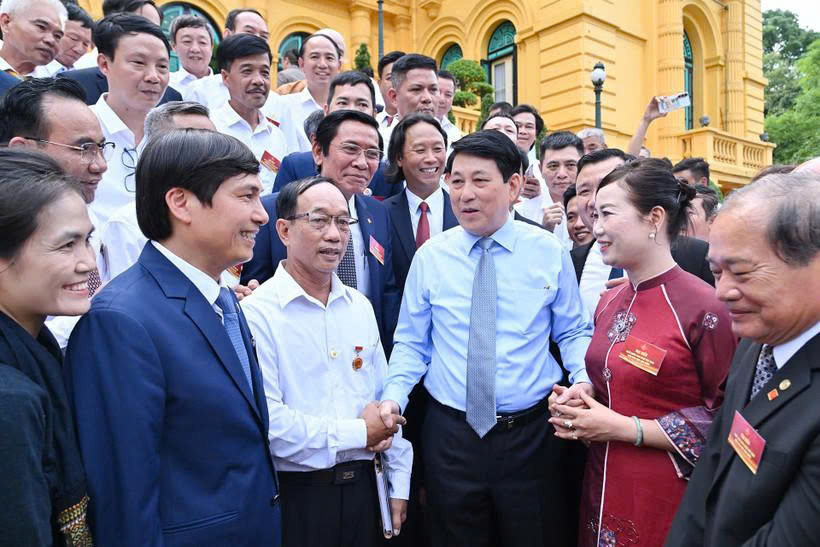 Chủ tịch nước Lương Cường: Sự sáng tạo, tài hoa của nghệ nhân tạo nên giá trị bền vững cho sản phẩm thủ công mỹ nghệ truyền thống