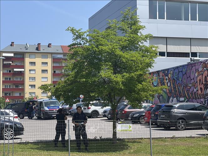 Vụ xả súng tại Áo: 10 người tử vong, ít nhất 28 người nhập viện