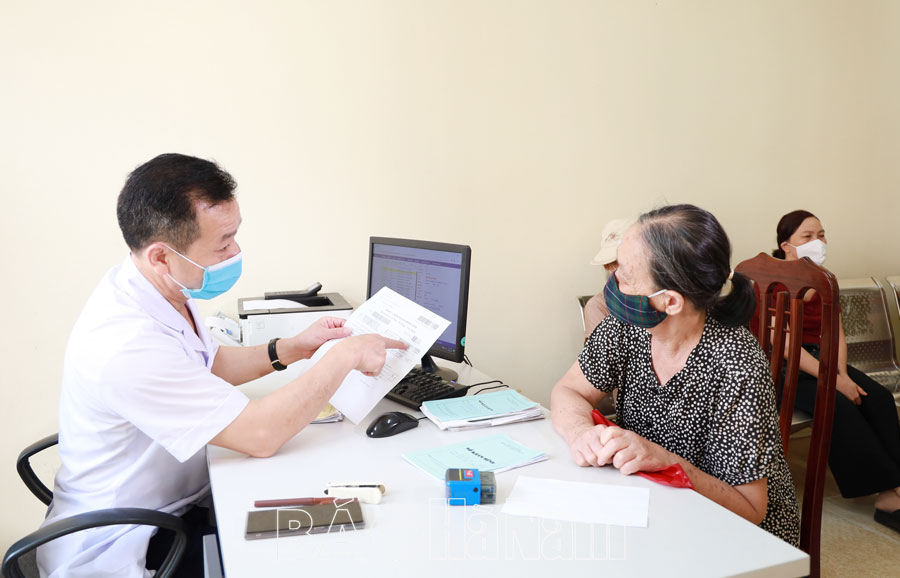 Đẩy mạnh ứng dụng công nghệ trong khám, chữa bệnh bảo hiểm y tế