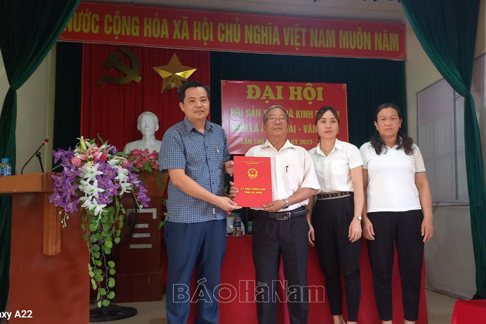 Đại hội Hội sản xuất và kinh doanh nón lá An Khoái - Văn Quán lần thứ nhất, nhiệm kỳ 2023 - 2028