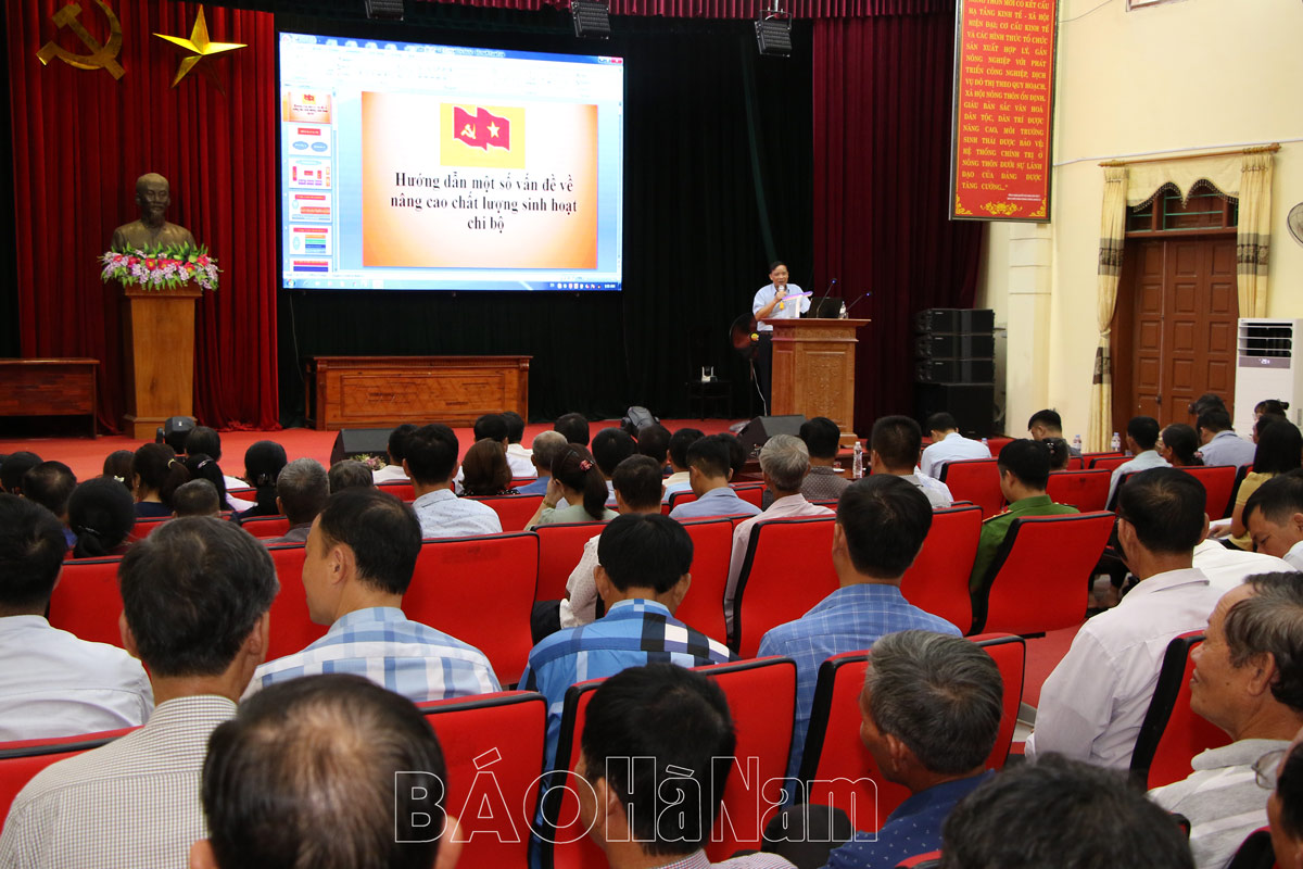 Bình Lục tập huấn nghiệp vụ nâng cao chất lượng tổ chức và sinh hoạt chi bộ