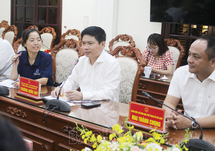 Đồng chí Chủ tịch UBND tỉnh Trương Quốc Huy tiếp Đoàn công tác của tỉnh Hyogo và thành phố Kobe (Nhật Bản)