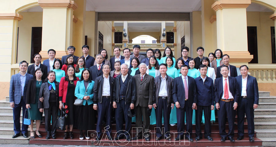Văn phòng Tỉnh ủy phát huy truyền thống “Tuyệt đối trung thành, đoàn kết, sáng tạo, tận tụy, chu đáo, giữ vững nguyên tắc công tác”