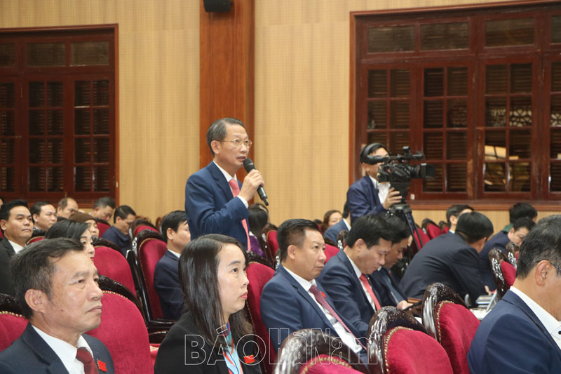 Chiều 6/12, HĐND tỉnh tiếp tục nội dung chất vấn, trả lời chất vấn, trả lời ý kiến, kiến nghị cử tri