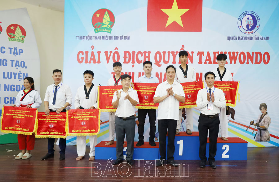 Hơn 300 vận động viên tham gia Giải vô địch quyền Taekwondo tỉnh Hà Nam lần thứ I