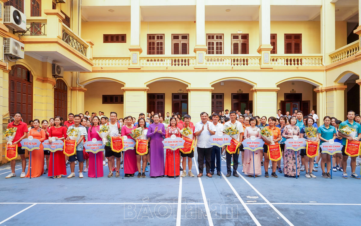 Khai mạc Giải Thể thao Khối thi đua các Ban xây dựng Đảng và các cơ quan trực thuộc Tỉnh ủy năm 2024