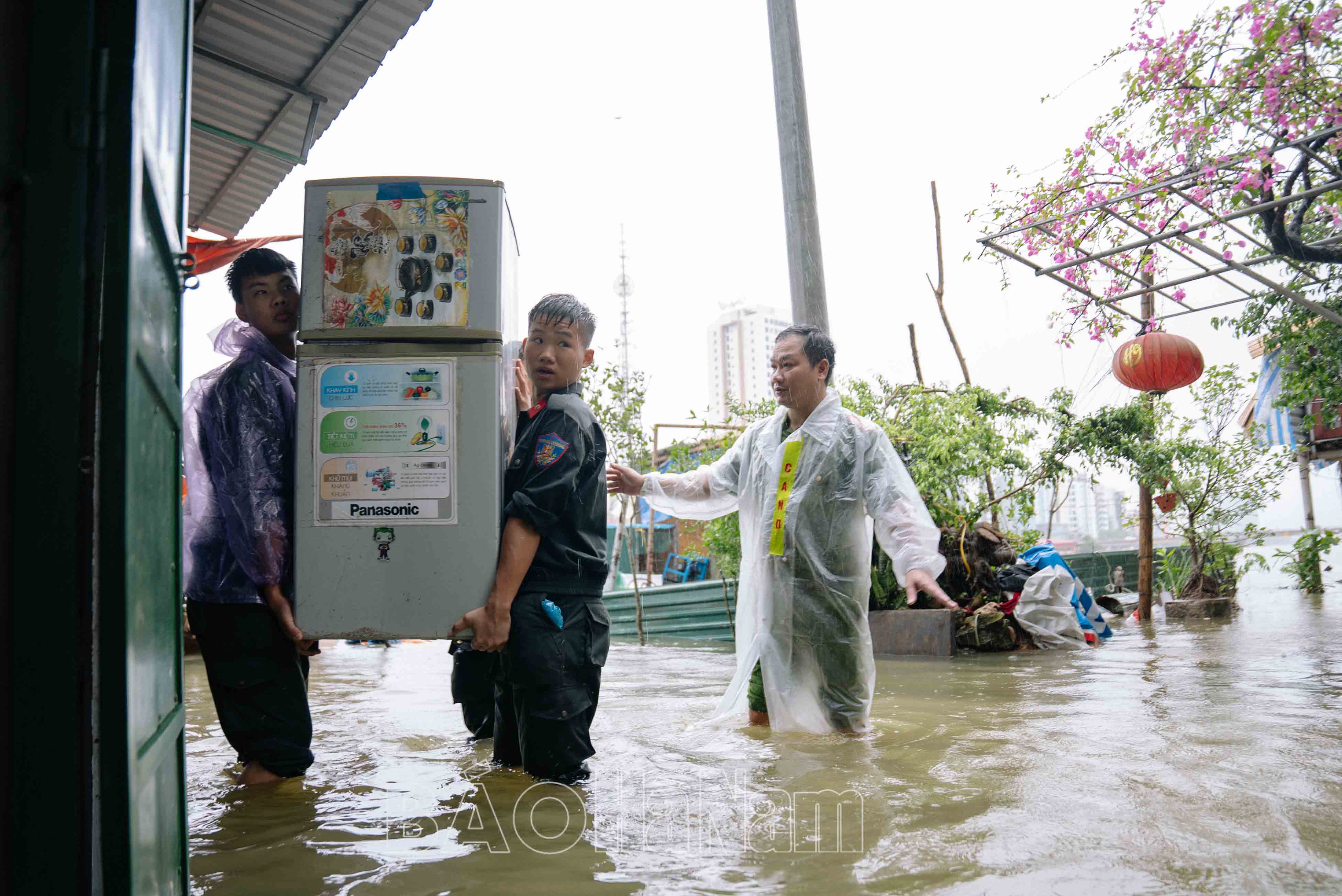 Thành phố Phủ Lý: Nước sông dâng cao, nhiều khu vực ngập sâu