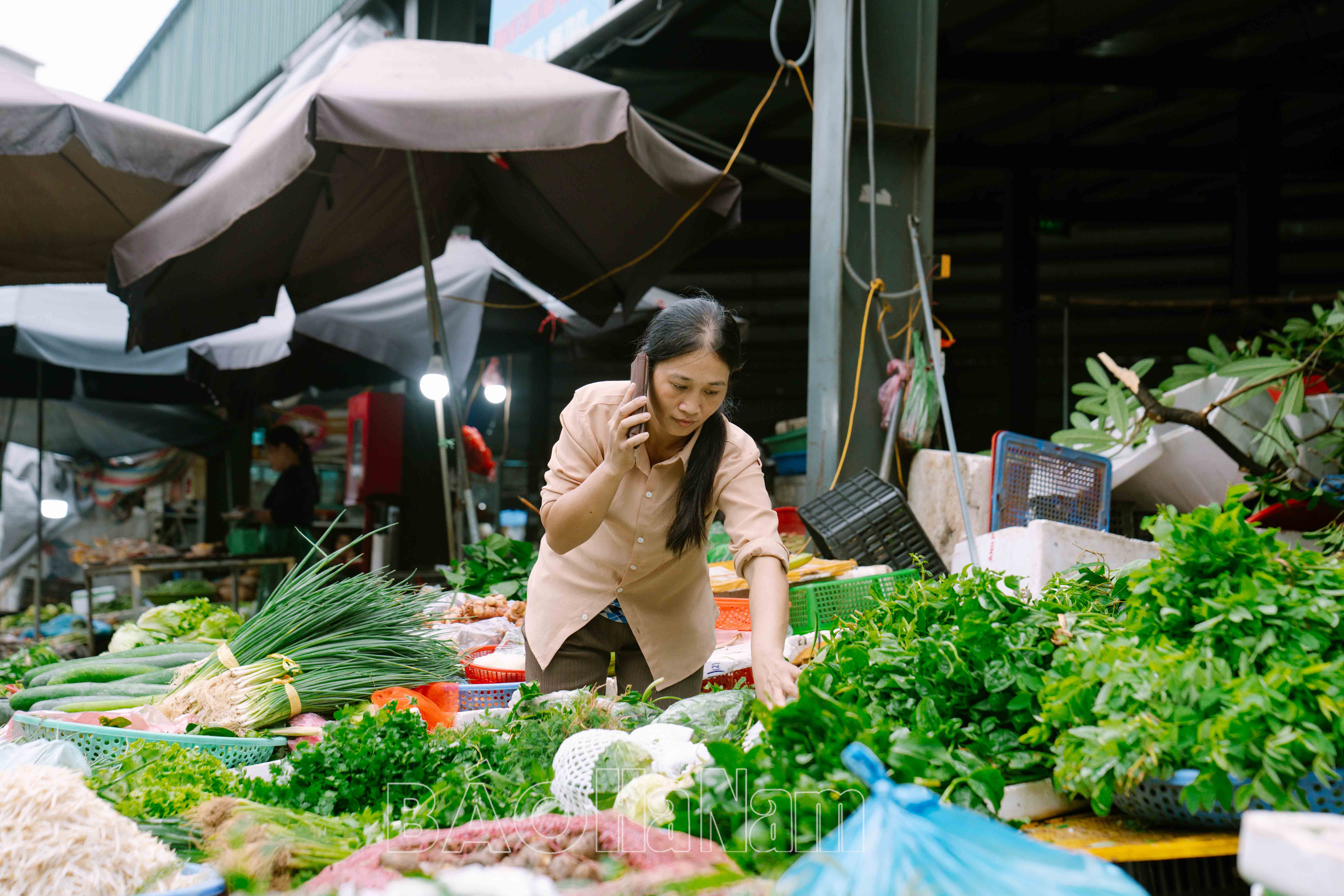 Tuyệt đối không để xảy ra tình trạng lợi dụng tình hình thiên tai để "găm hàng, tăng giá" trên địa bàn tỉnh