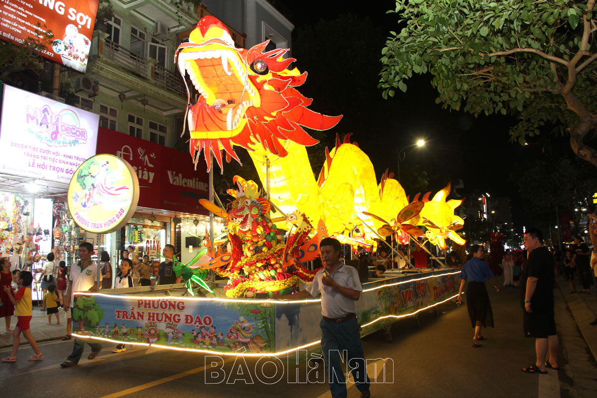 Đêm chung kết và trao giải Cuộc thi mô hình đèn Trung thu thành phố Phủ Lý năm 2024