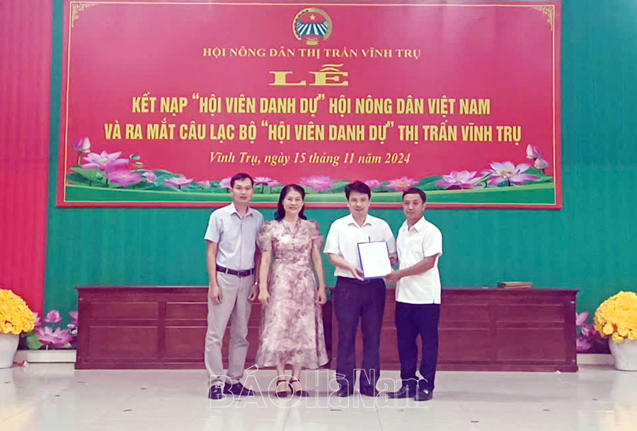 Hội Nông dân thị trấn Vĩnh Trụ ra mắt Câu lạc bộ “Hội viên danh dự”