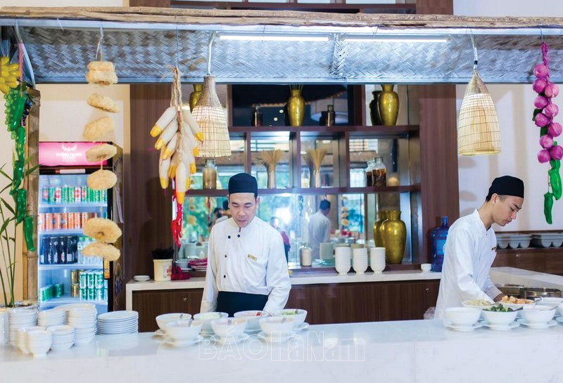 Chú trọng phát triển nguồn nhân lực du lịch