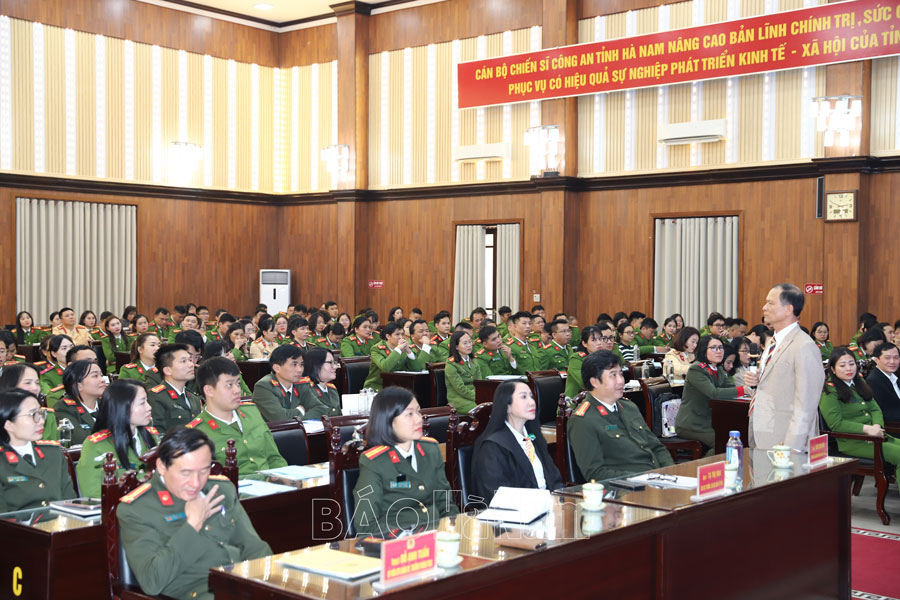 Tập huấn công tác dân số trong tình hình mới cho cán bộ, chiến sỹ ngành Công an