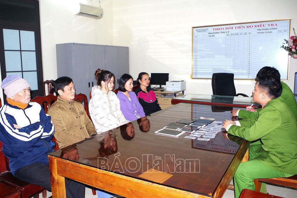 Công an Thanh Liêm: Khởi tố vụ án, khởi tố bị can 6 đối tượng mua bán trái phép thông tin tài khoản ngân hàng