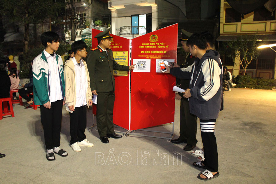 Trung tâm Hoạt động Thanh, thiếu nhi tỉnh tổ chức Chương trình “Xuân gắn kết – Tết yêu thương”