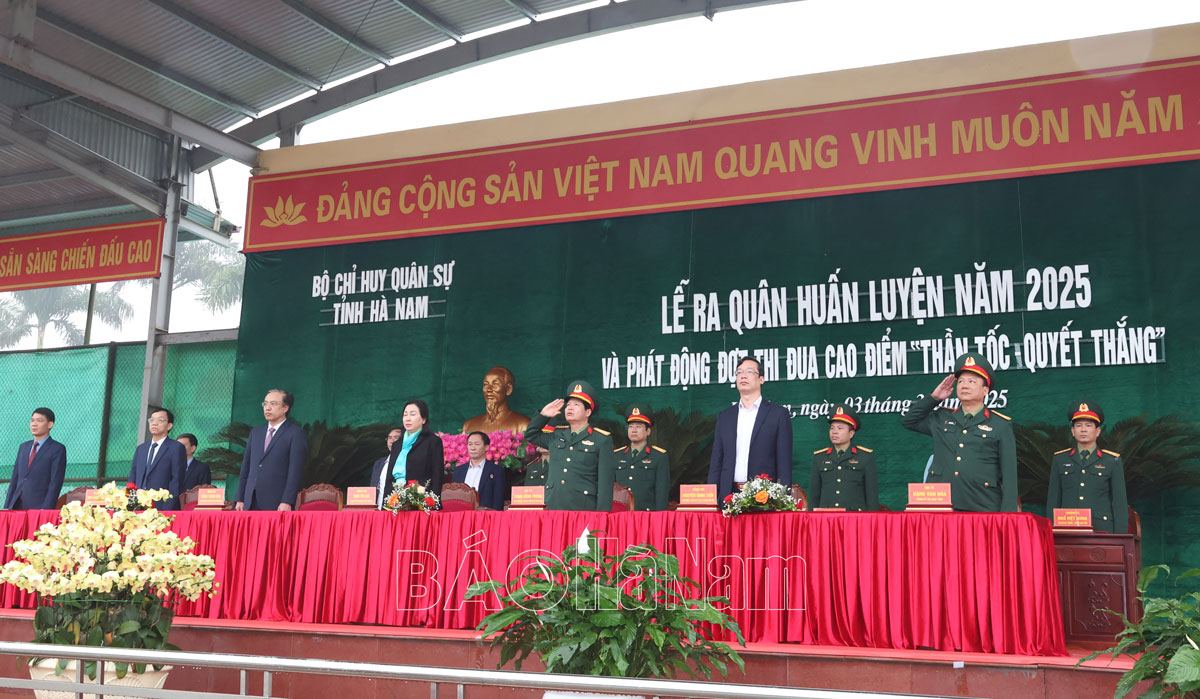 Bộ CHQS tỉnh tổ chức lễ ra quân huấn luyện năm 2025