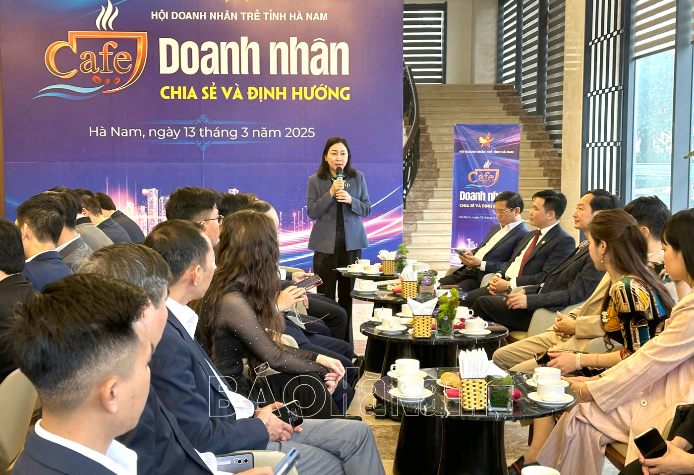 Hơn 200 hội viên Hội Doanh nhân trẻ tỉnh dự chương trình “Cà phê doanh nhân” năm 2025