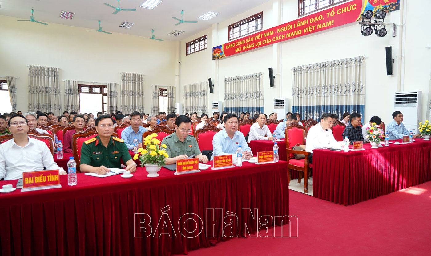 Đoàn ĐBQH tỉnh tiếp xúc cử tri xã Đồn Xá