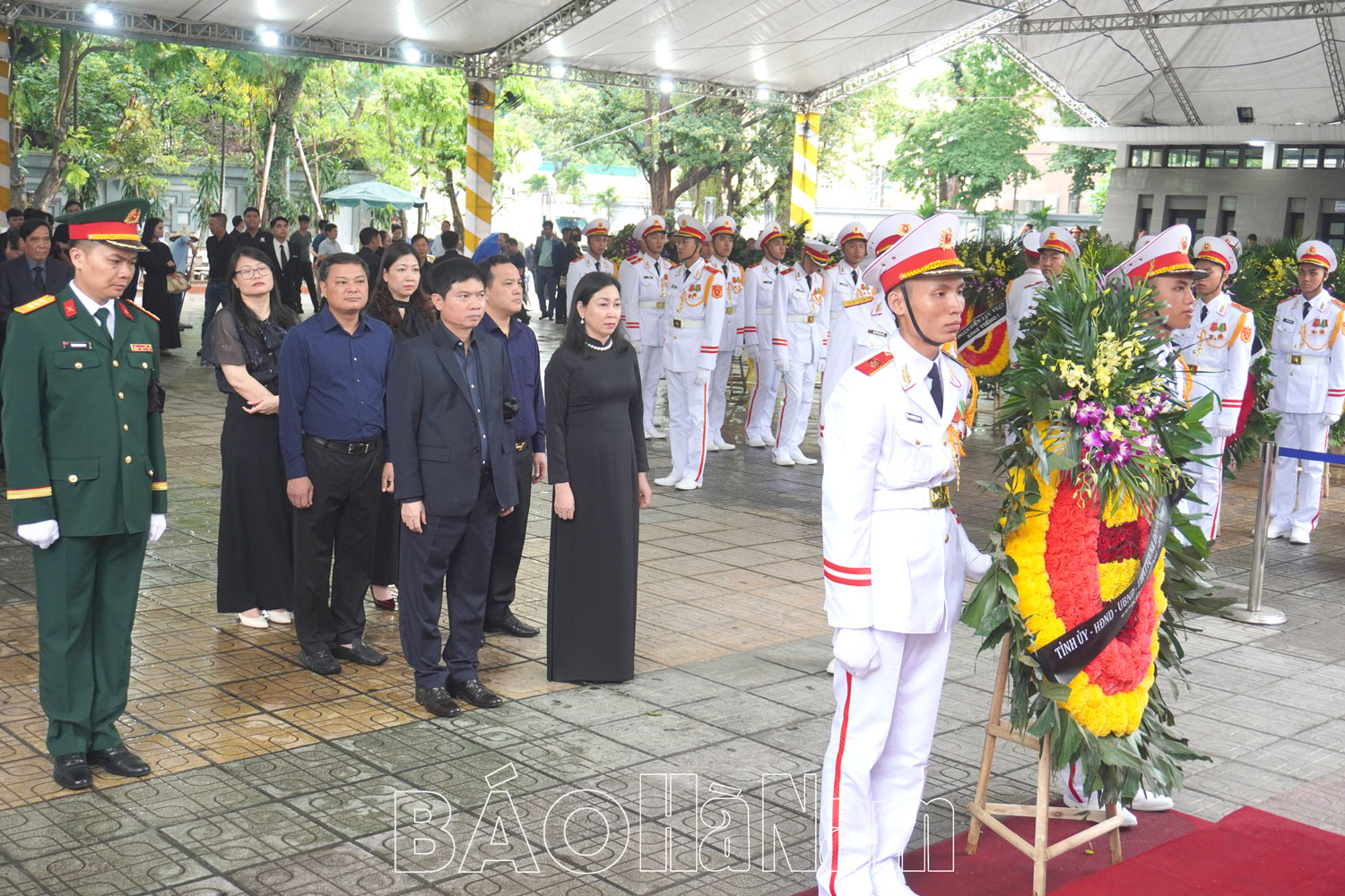 Đoàn đại biểu tỉnh Hà Nam viếng nguyên Chủ tịch nước Trần Đức Lương