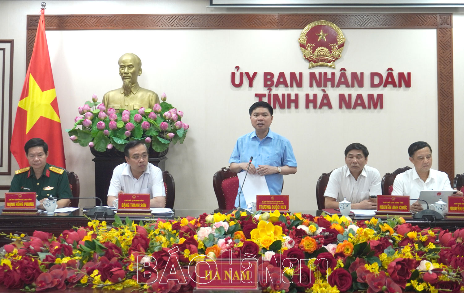 UBND tỉnh thảo luận các nội dung trình Kỳ họp chuyên đề năm 2025, HĐND tỉnh khóa XIX