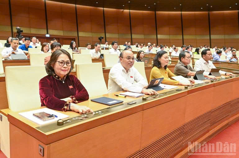 Quốc hội thông qua Nghị quyết về sắp xếp đơn vị hành chính cấp tỉnh, cả nước còn 34 tỉnh, thành phố