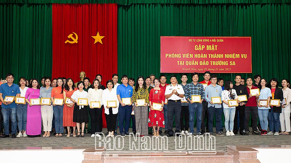 Gặp mặt tổng kết chuyến công tác tại quần đảo Trường Sa