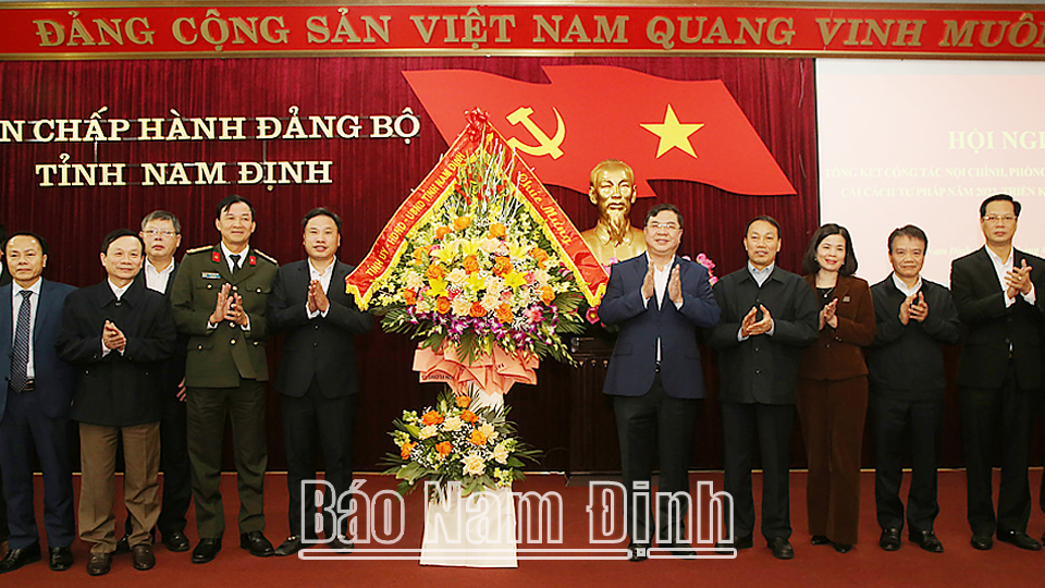 Tiếp tục thực hiện đồng bộ, có hiệu quả các giải pháp phòng ngừa tham nhũng và cải cách tư pháp